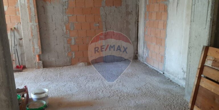 20250217185325-930119-9