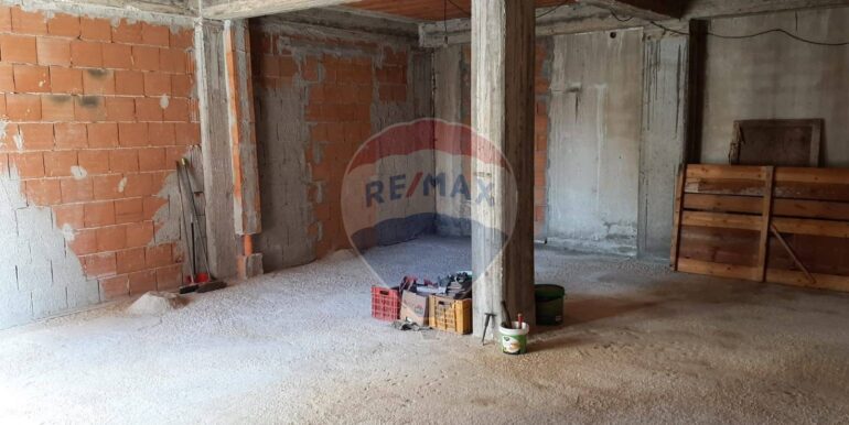 20250217185326-930119-10