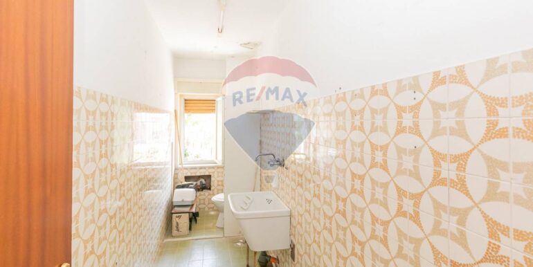 20250218175656-930395-12