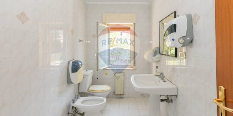 20250218175659-930395-14