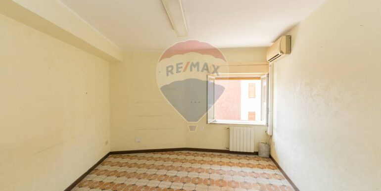 20250218175704-930395-18