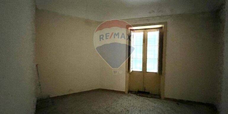 20250224184212-932192-7