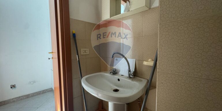 20250225184407-932416-8