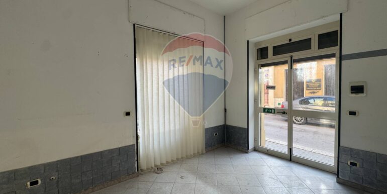 20250225184413-932416-11