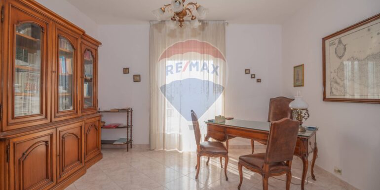 2025030694832-917154-2