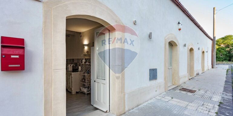 20250307192213-934666-13