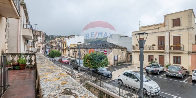 20250311105238-934935-10