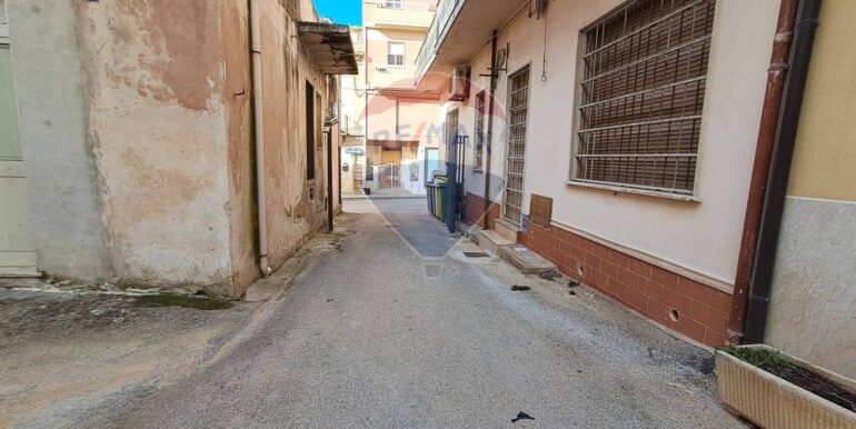 20250318202528-937501-9