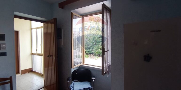 20250328112759-939475-38