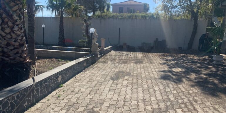 20250331192909-940025-3