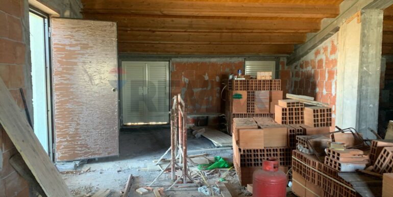 20250331193420-940029-17