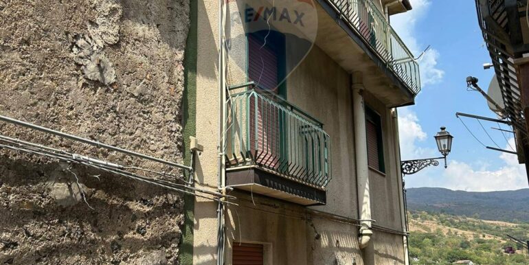 2025033184128-939214-3