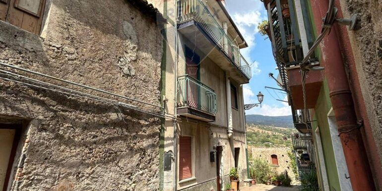 2025033184130-939214-4