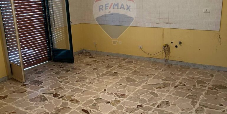 2025033184143-939214-12