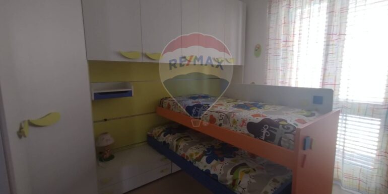 20250404193001-942041-13