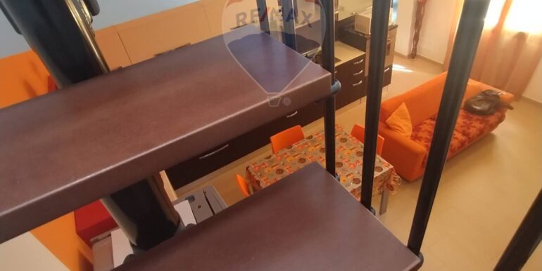 20250404193030-942041-24