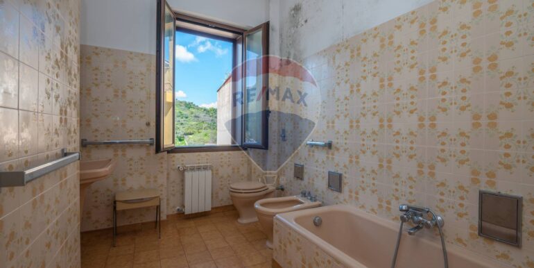 20250407191600-942601-18