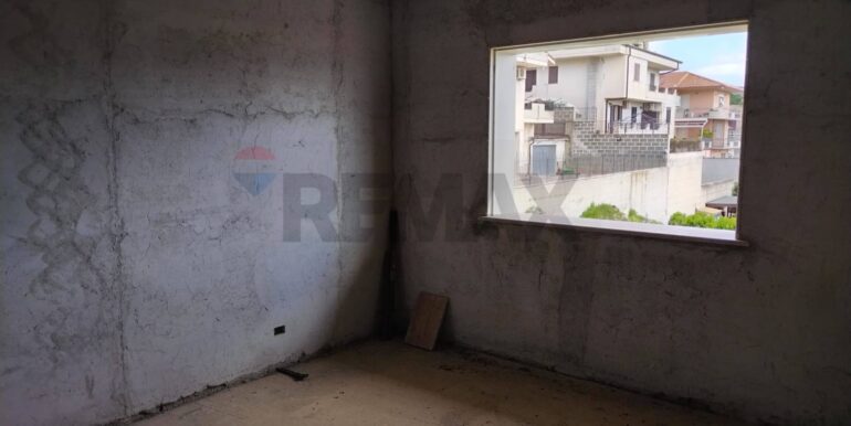 20250408222027-942879-8