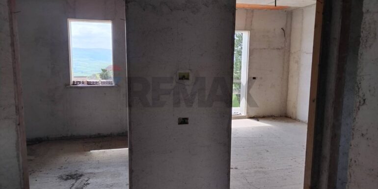 20250408222035-942879-13