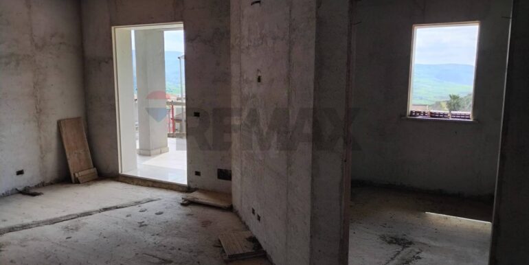 20250408222041-942879-17