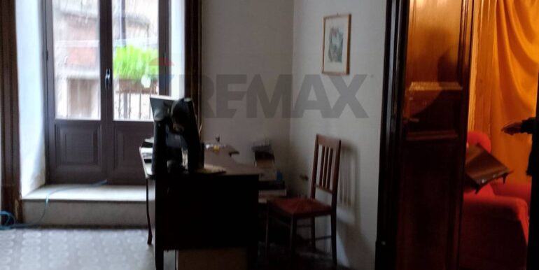 20250408233220-942881-7