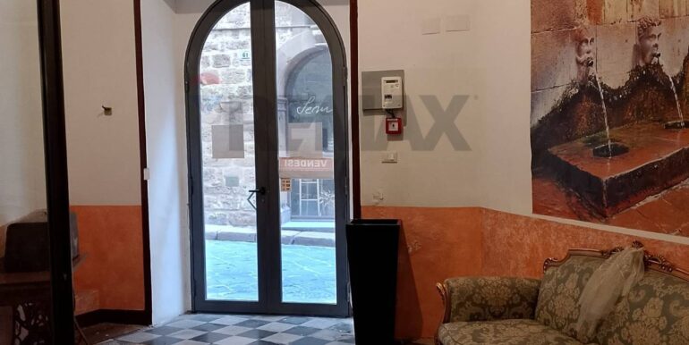 20250408233225-942881-11