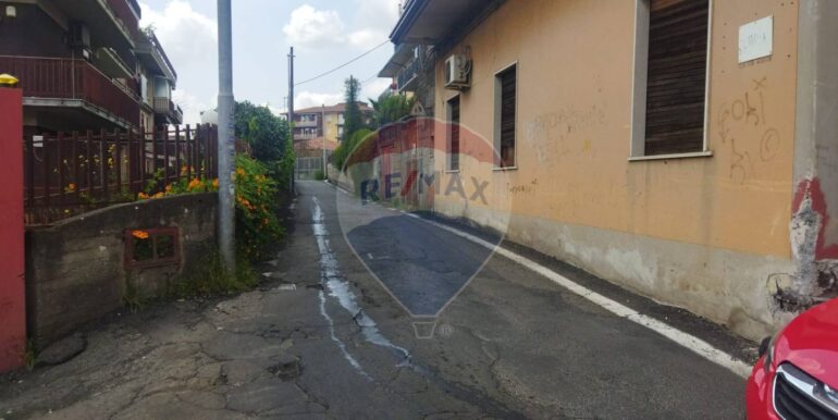 20250422215206-945061-1