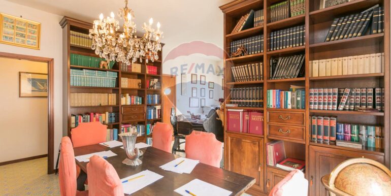 20250429184947-889178-3