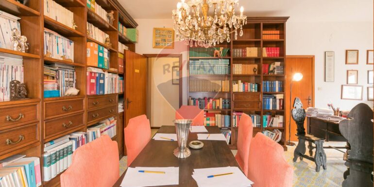 20250429184949-889178-4