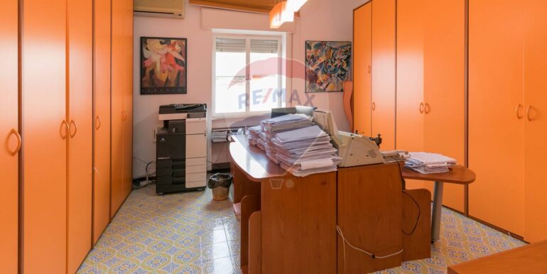 20250429185008-889178-12