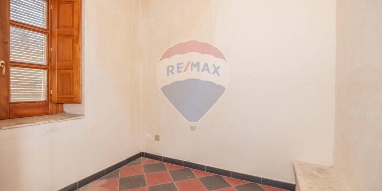 2025043092905-933686-12