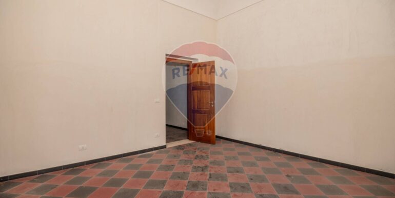 2025043093027-933686-16