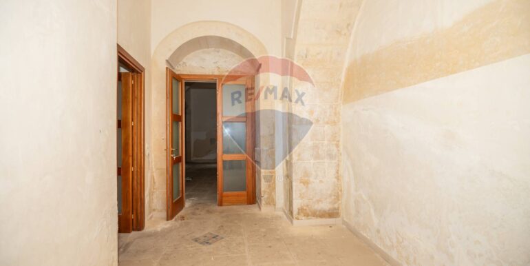 2025043093028-933686-17