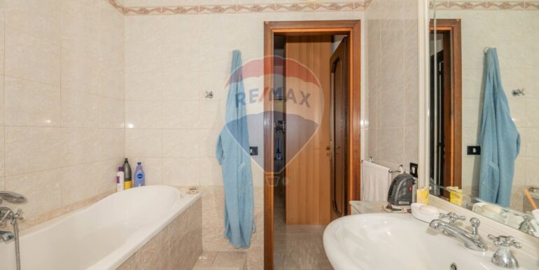 20250515191141-946400-15