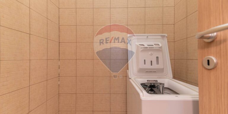 20250521231116-950874-22