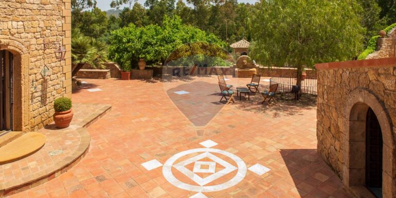 20250526154045-951605-36