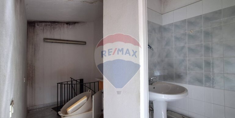 20250527185437-951928-7