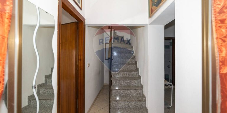 20250528190343-952270-12