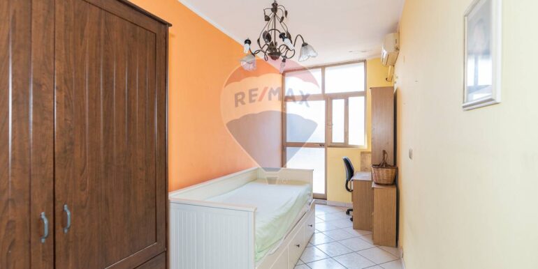 20250528190343-952270-16