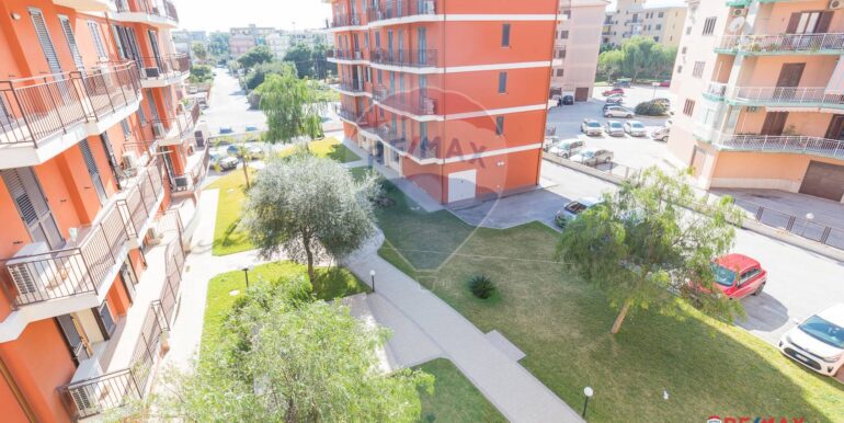 20250530193351-952975-8