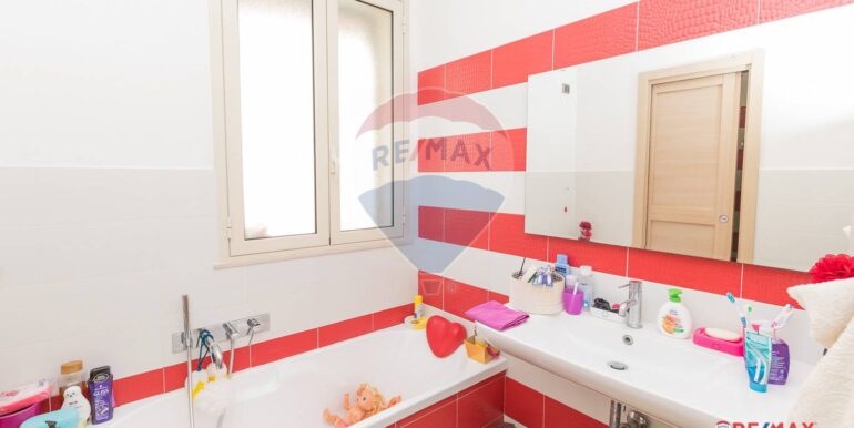 20250530193357-952975-13