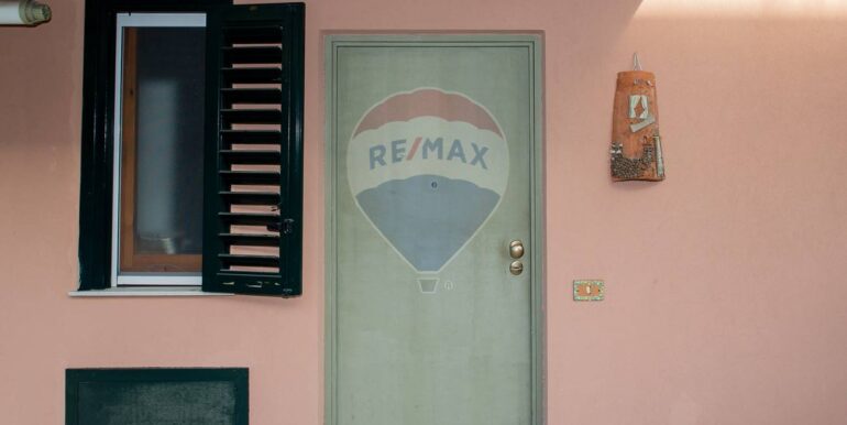 20250530193907-952979-8