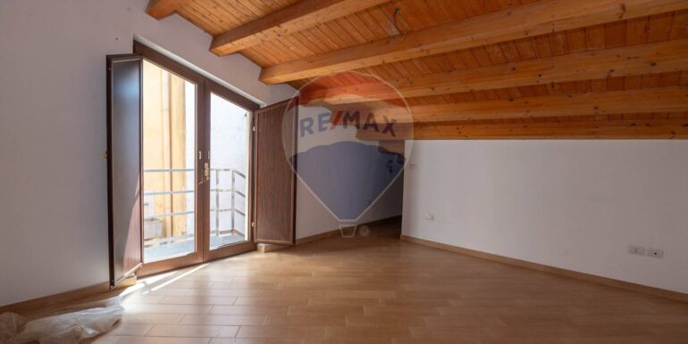 20250606100251-951182-32