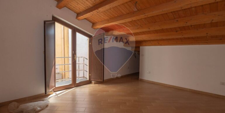 20250606100322-951182-33