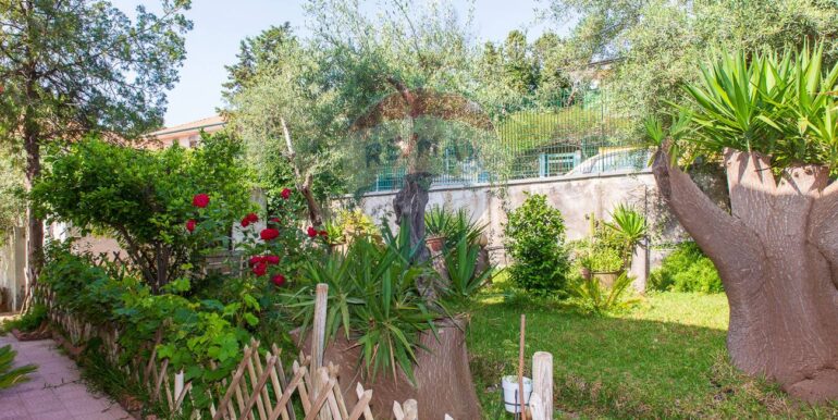 2025061092607-952432-11