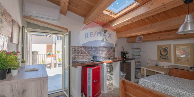 2025061174600-957711-6