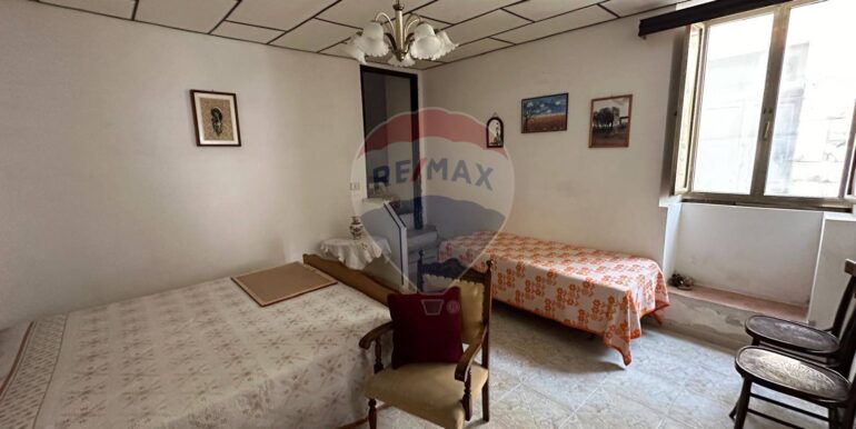 2025070394446-964324-8