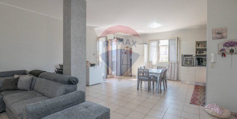 20250704125847-958175-12