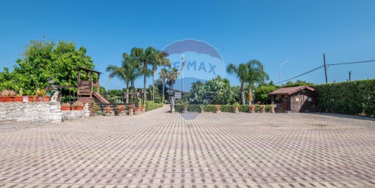 2025070475533-964870-33