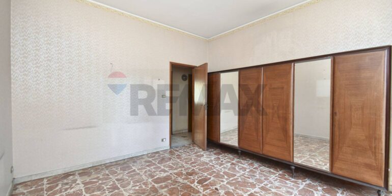 20250709225237-914737-15